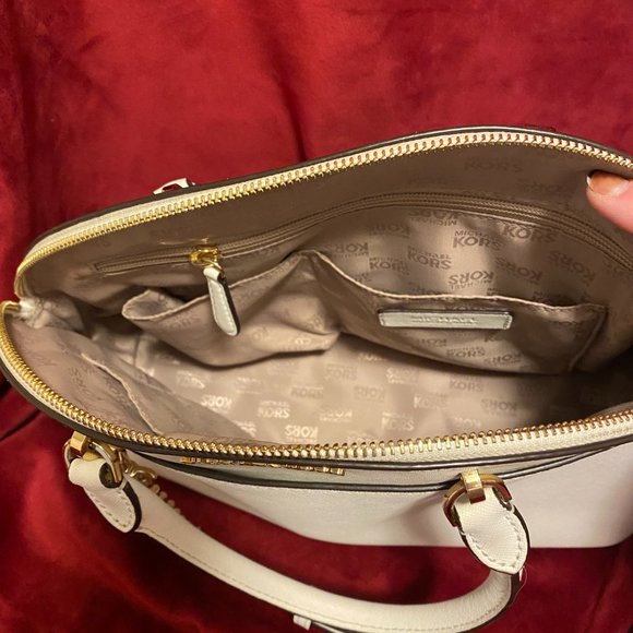 Michael Kors White Handbag - Picture 3 of 5